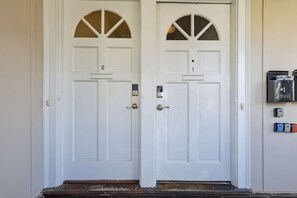 Exterior detail - Newly Renovated 3Br Apt Near Boston + Parking (Newton)