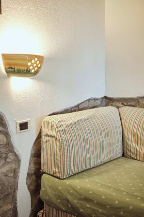 Interior - Apartment Stable - Peacock Farmhouse (Castiglione della Pescaia)