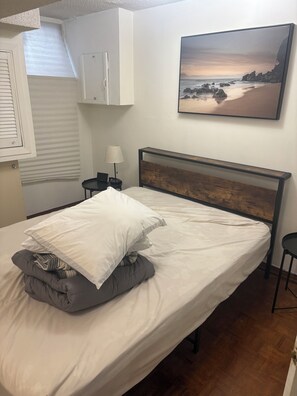 1 bedroom, iron/ironing board, WiFi, bed sheets