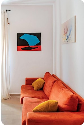 TV, books - Relaxation north Sardinia 20 min from the sea( De Addis Guest House) (Aggius)
