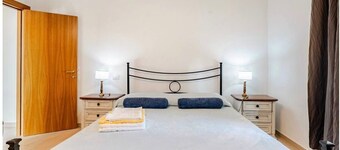 Relaxation north Sardinia 20 min from the sea( De Addis Guest House)