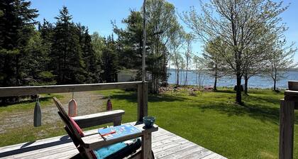 The house on the Bras d'Or - time out in Canada's natural paradise on Cape Breton Island