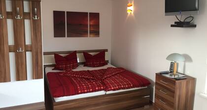 DĂŒnenbungalow I - Holiday bungalow for 4 persons, 700m to the beach in Graal-MĂŒritz