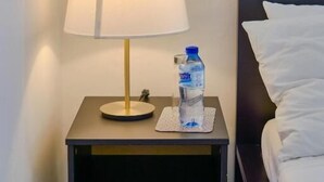 Basic Apartment, 1 Queen Bed, Kitchen, City View | Iron/ironing board, free WiFi - Studio Close to Agora Mall Sleeps 2 (Santo Domingo)