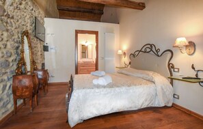 Iron/ironing board, WiFi, bed sheets - Torre Dè Medici - Tuscany - Near Five Land (Soliera Apuana)