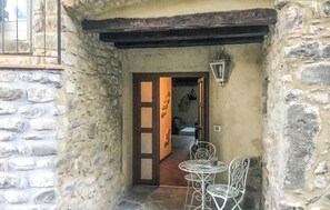 Outdoor dining - Torre Dè Medici - Tuscany - Near Five Land (Soliera Apuana)