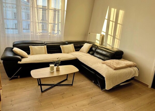 Living area - Disney Family Apartment (Serris)