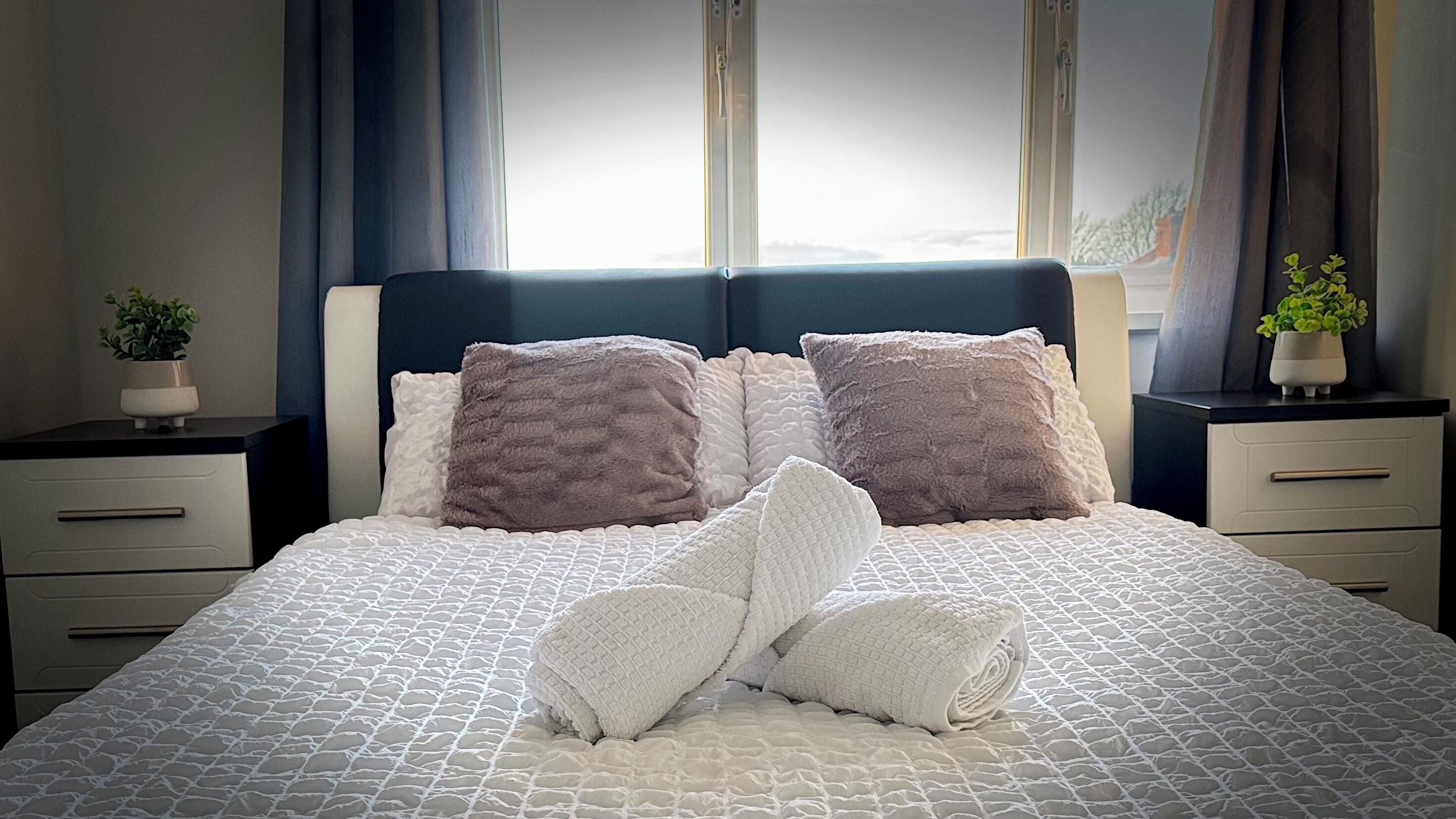 3 bedrooms, iron/ironing board, free WiFi, bed sheets