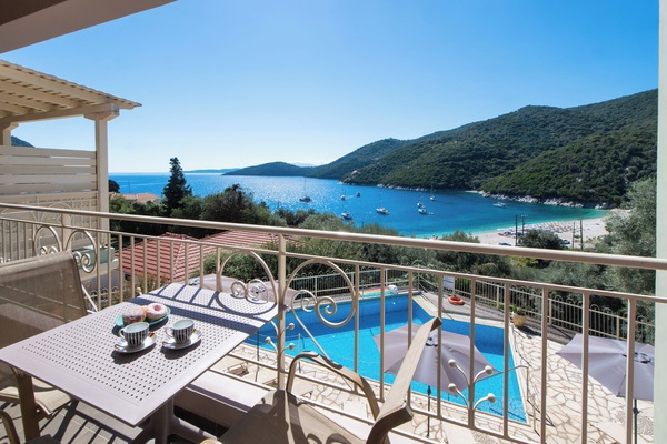 Comfort Studio Suite, Sea View | Outdoor dining