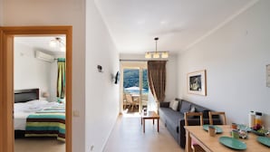 Studio Suite tiện nghi đơn giản, quang cảnh biển | Nội thất