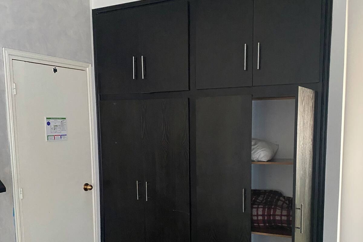 مساحة عمل للكمبيوتر المحمول وواي فاي مجانًا