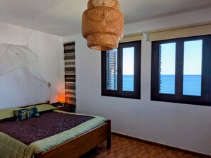 1 bedroom, iron/ironing board, WiFi, bed sheets - Shambala Beach House - Where Mountains Meet the Sea (Pomos)