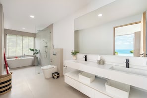Luxury Villa, 5 Yatak Odası, Kişiye Özel Havuzlu, Deniz Manzaralı | Banyo