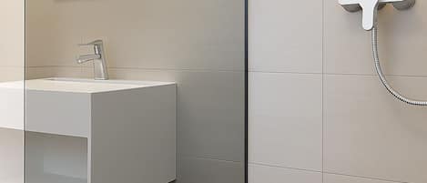 Shower, free toiletries, hair dryer, towels