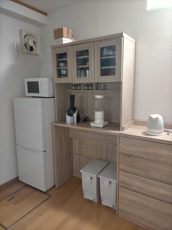 Interior - YAHA39, a spacious 2LDK guesthouse, is a home base for sightseeing in Osaka and Nara. (東大阪市六万寺町2丁目)