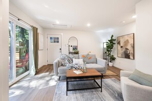 Smart TV - Perch - AC Throughout | Spacious Yard + Quiet Vibes (Roosevelt)