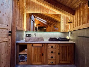 Bathroom - Mountain apartment for couples with fireplace and shower with steam bath (La Salle)