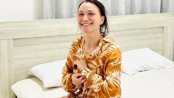 Laptop workspace, iron/ironing board, free WiFi