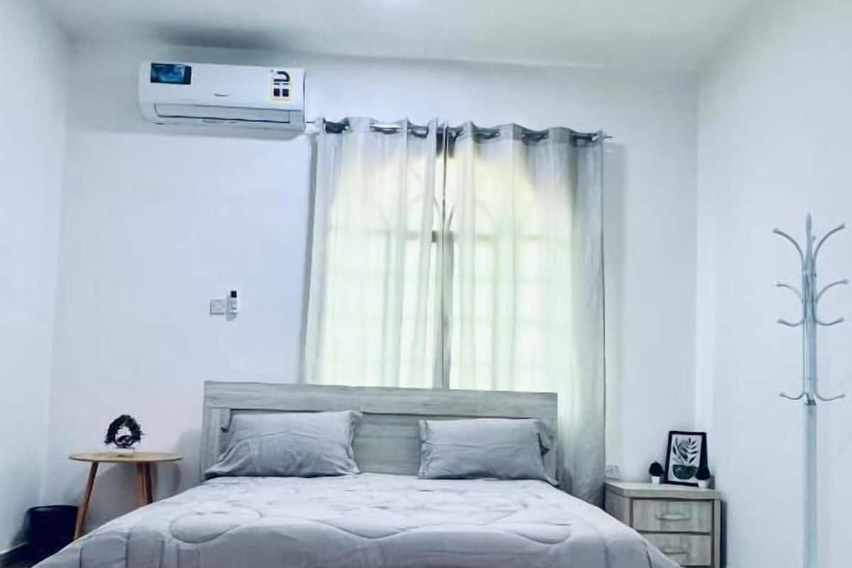 Family Room | Ruang kerja komputer riba, seterika/papan seterika, Wi-fi percuma 