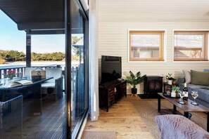 TV connectée, cheminée