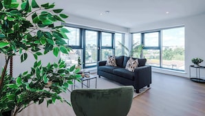 Unclassified image, 2 of 29, button - Premium City Penthouse Ideal For Business (Leeds)