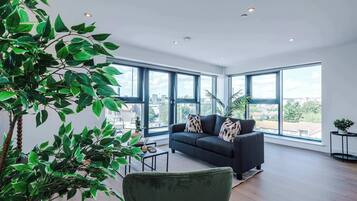 2 bedrooms, Internet