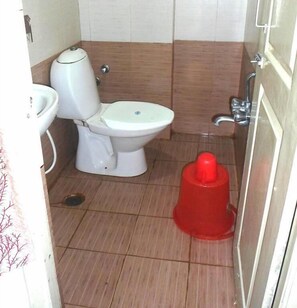 Bathroom - King Residency (Bengaluru)