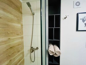 House - Buho Urban Curic A C Washer Dryer Wifi (Santiago)