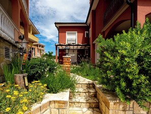 Property grounds - Mistral by Interhome (Rab/Lopar)