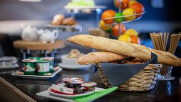 Desayuno buffet todos los días (con cargo)
