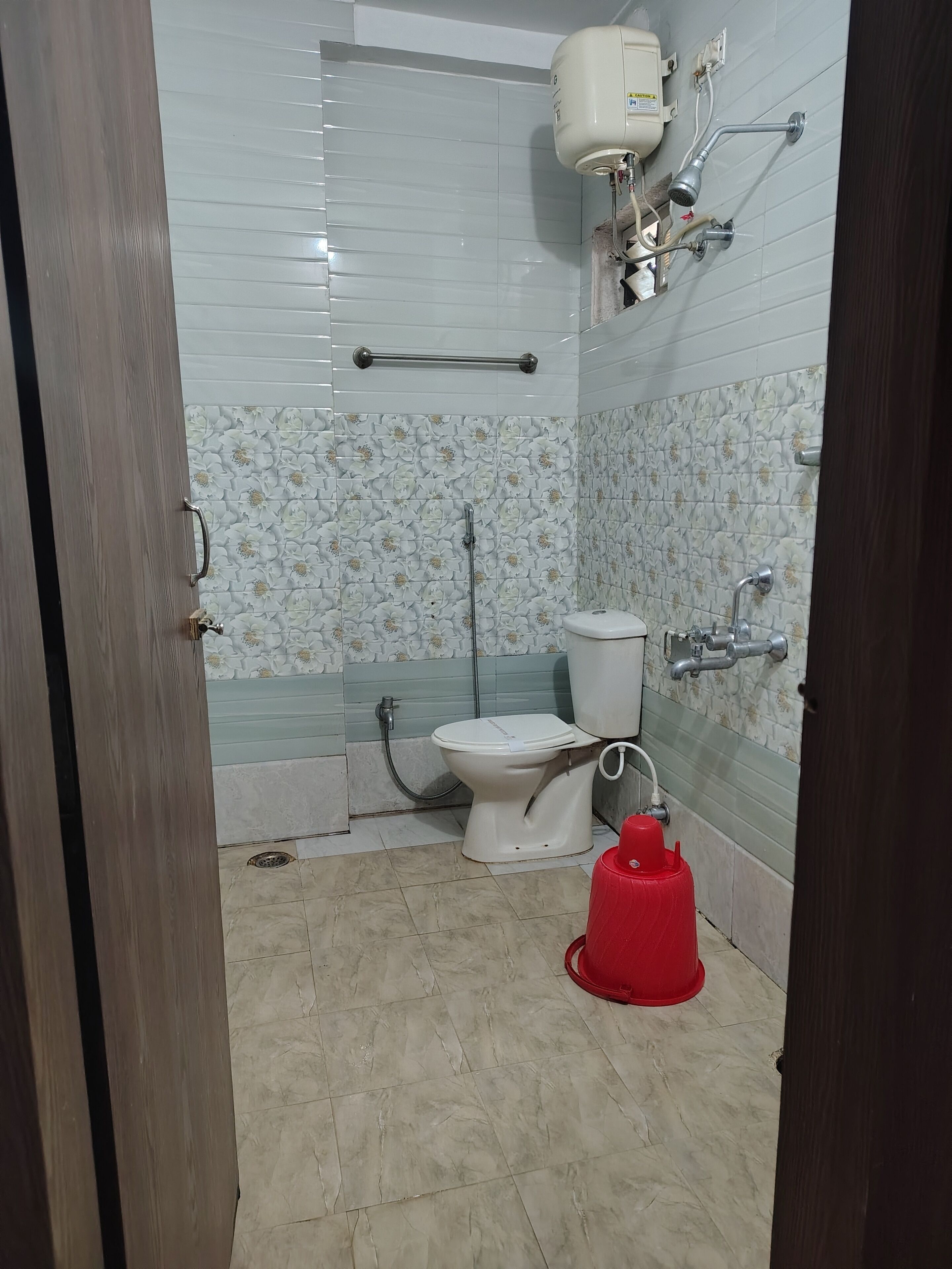 Phòng đôi Deluxe | Phòng tắm | Buồng tắm vòi sen, khăn tắm 