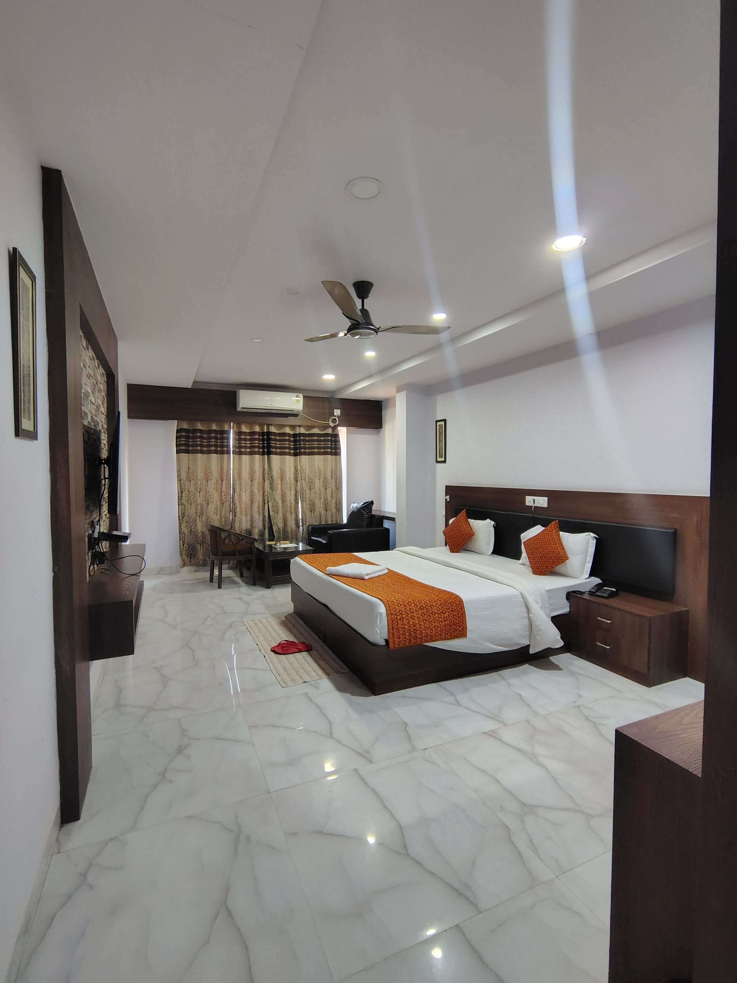 Quarto casal luxo | Wi-Fi de cortesia