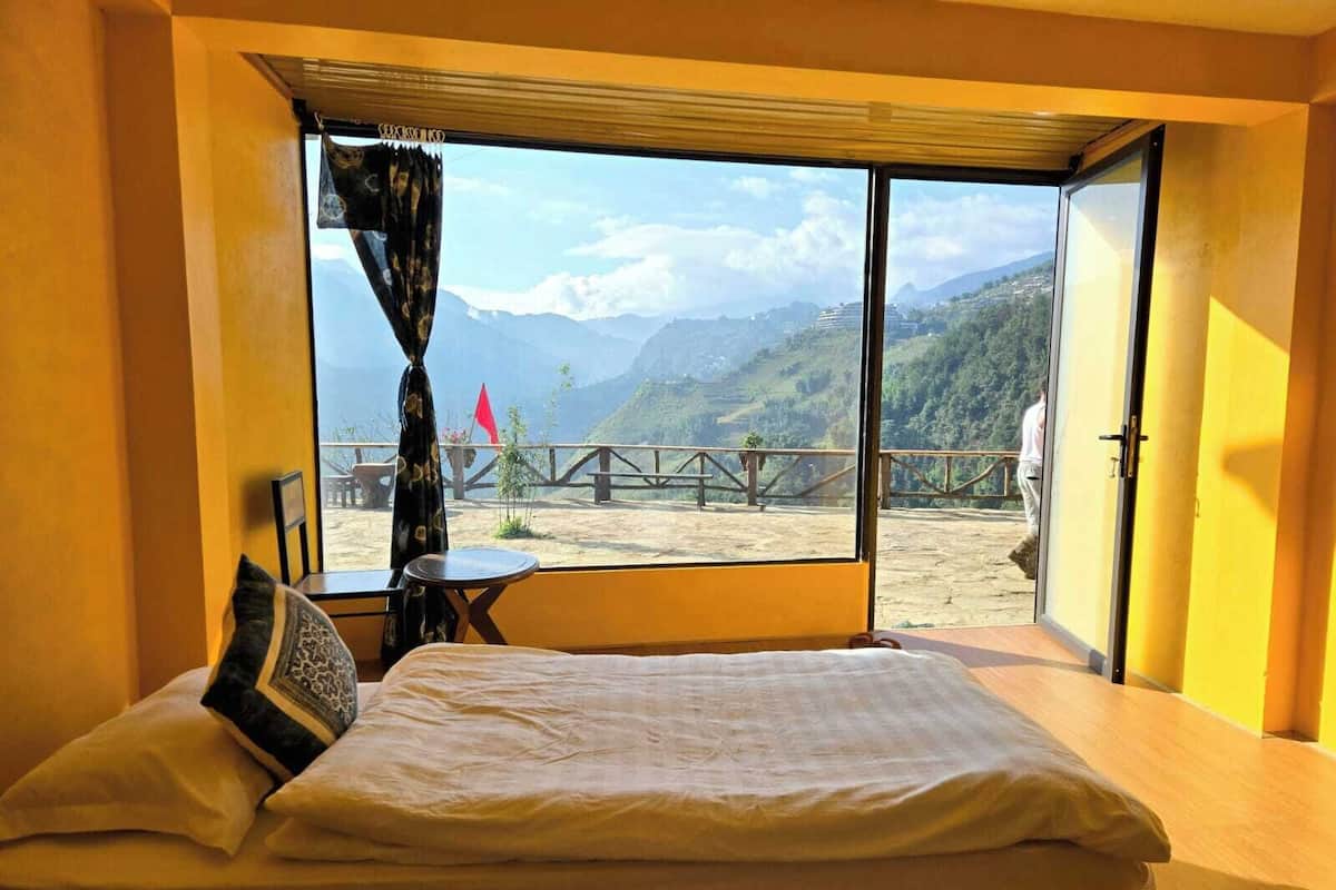 Bungalow Deluks, balkon, pemandangan gunung | Meja kerja, kedap suara, setrika/meja setrika, dan Wi-Fi gratis