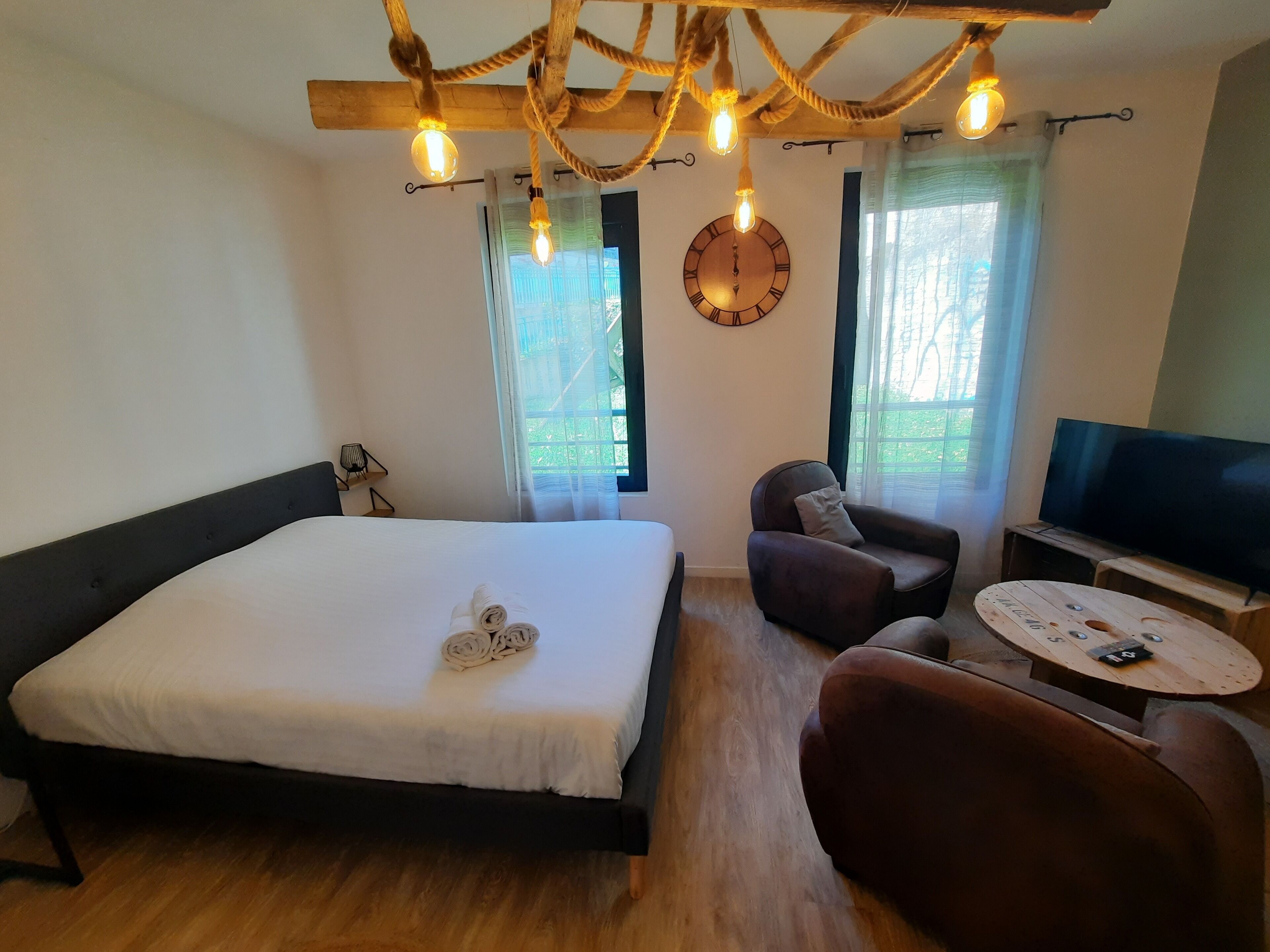 1 chambre, Wi-Fi gratuit, draps fournis