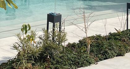 Serene 1-bedroom chalet with Pool and Water play in charming Diriyah