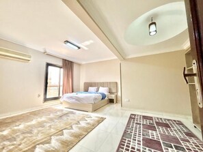 Deluxe Apartment, 3 Bedrooms | Desk, blackout drapes, free WiFi - Elite Apartments in Mohandseen-Families  (Giza)