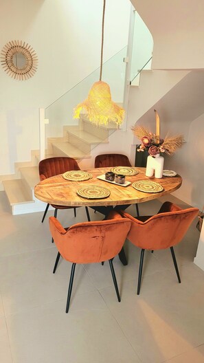 Dining - Gezinsvriendelijk appartement met speeltuin voor de deur (San Pedro del Pinatar)