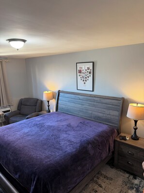 3 bedrooms, desk, iron/ironing board, WiFi