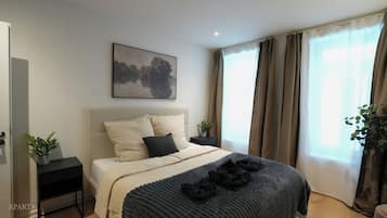 1 slaapkamer, een strijkplank/strijkijzer, gratis wifi, beddengoed