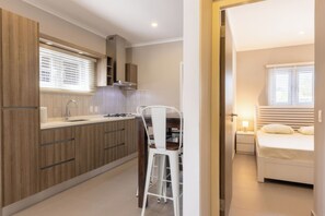 2 bedrooms, iron/ironing board, free WiFi, bed sheets - Casa Jade (Willemstad)