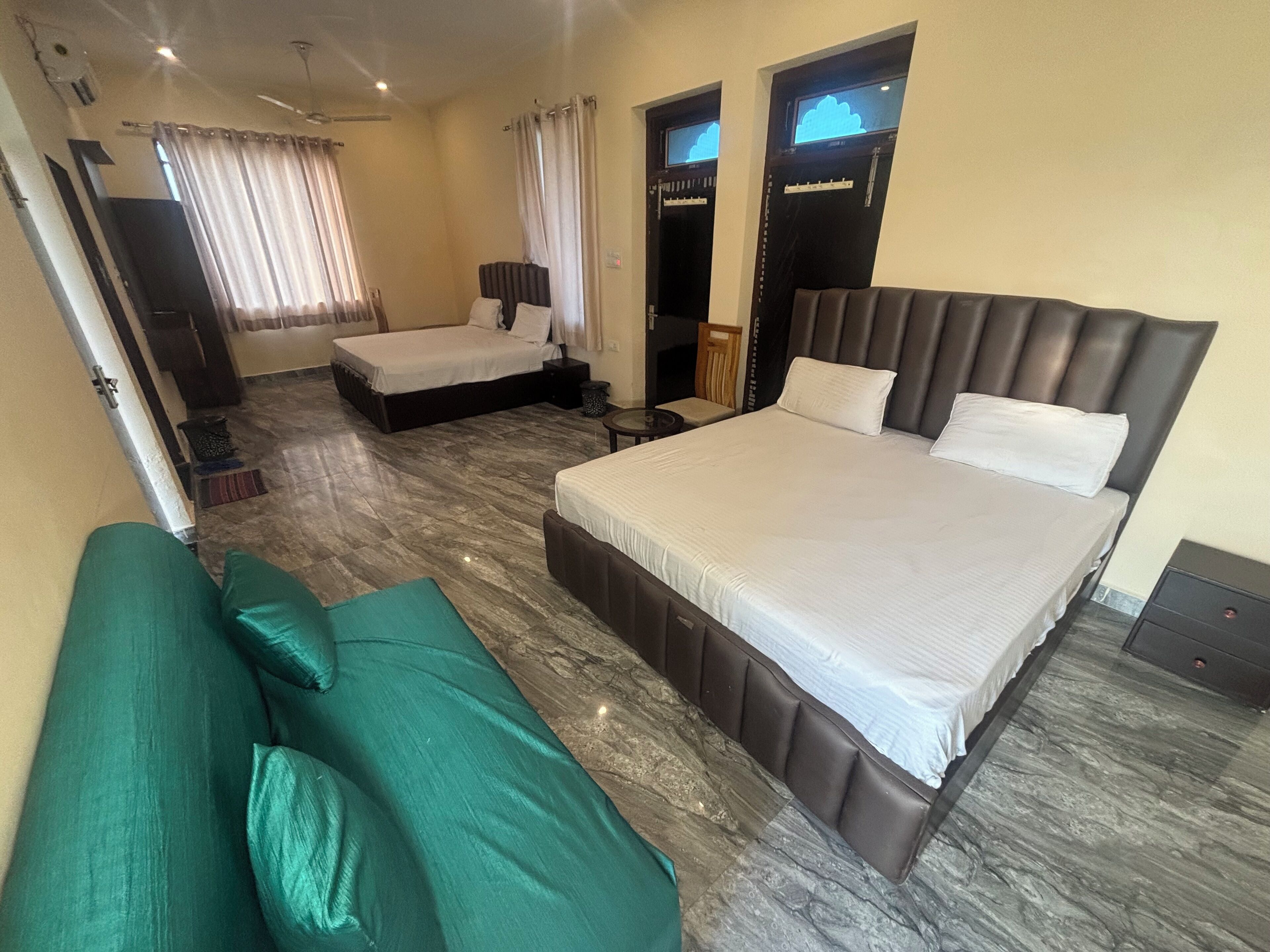 Family Quadruple Room | Free WiFi