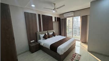 프리미엄룸 | 책상, 노트북 작업 공간, 무료 WiFi