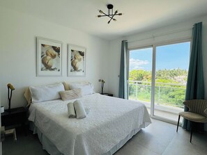 2 chambres, fer et planche à repasser, accès au Wi-Fi (inclus)