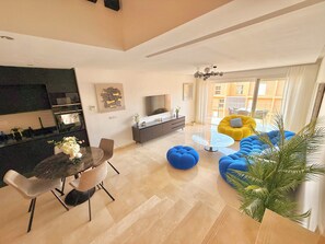 Living area - The Aesthetic Loft with view and pools access in Taghazout Bay (Tamraght)