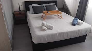 Iron/ironing board, WiFi, bed sheets