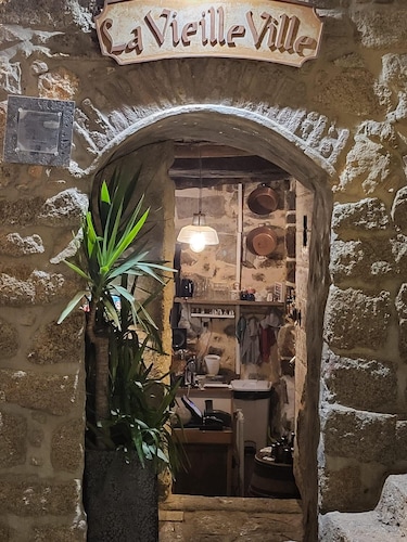Typical house / apartment 90 m2 in the heart of the old town of Sartène