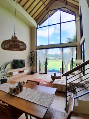 Comfort Villa | Living area | 24-inch flat-screen TV with digital channels - Kembang Menoreh Villa (Kalirejo)