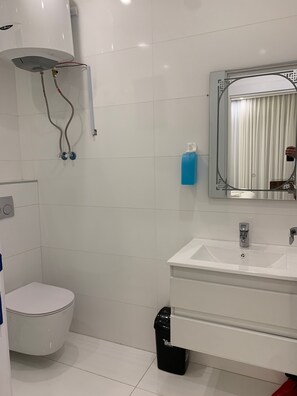 Apartment, 1 Bedroom, Accessible, Smoking | Bathroom - Boulevard Comfort Haven, apt With Stunning Veiw (Amman)