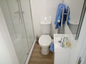 Bathroom - Wharf Lodge (Lancaster)
