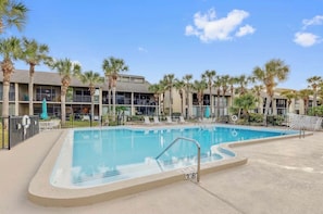 A heated pool - Walk to the beach at this highly sought after 2 bedroom condo! (St. Augustine)